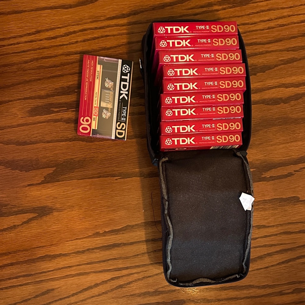 Lot of 10 BNIB TDK SD90 Type II Blank Tapes with carrying case